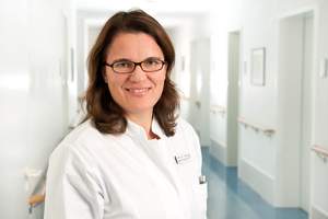 Prof. Dr. Svenja Happe, Chefärztin der Neurologischen Klinik in der Klinik Maria Frieden Telgte, wurde als „Top-Mediziner“ im Bereich der Schlafmedizin ausgezeichnet.